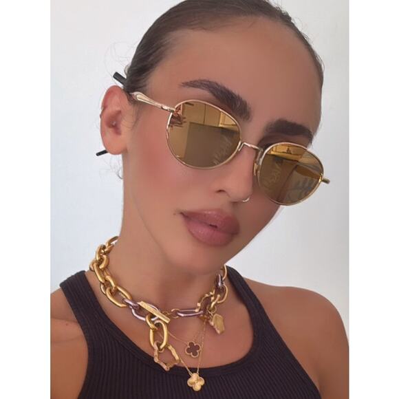 GIORGIO ARMANI Sunglasses (360$ Value) Sunglasses display picture 2